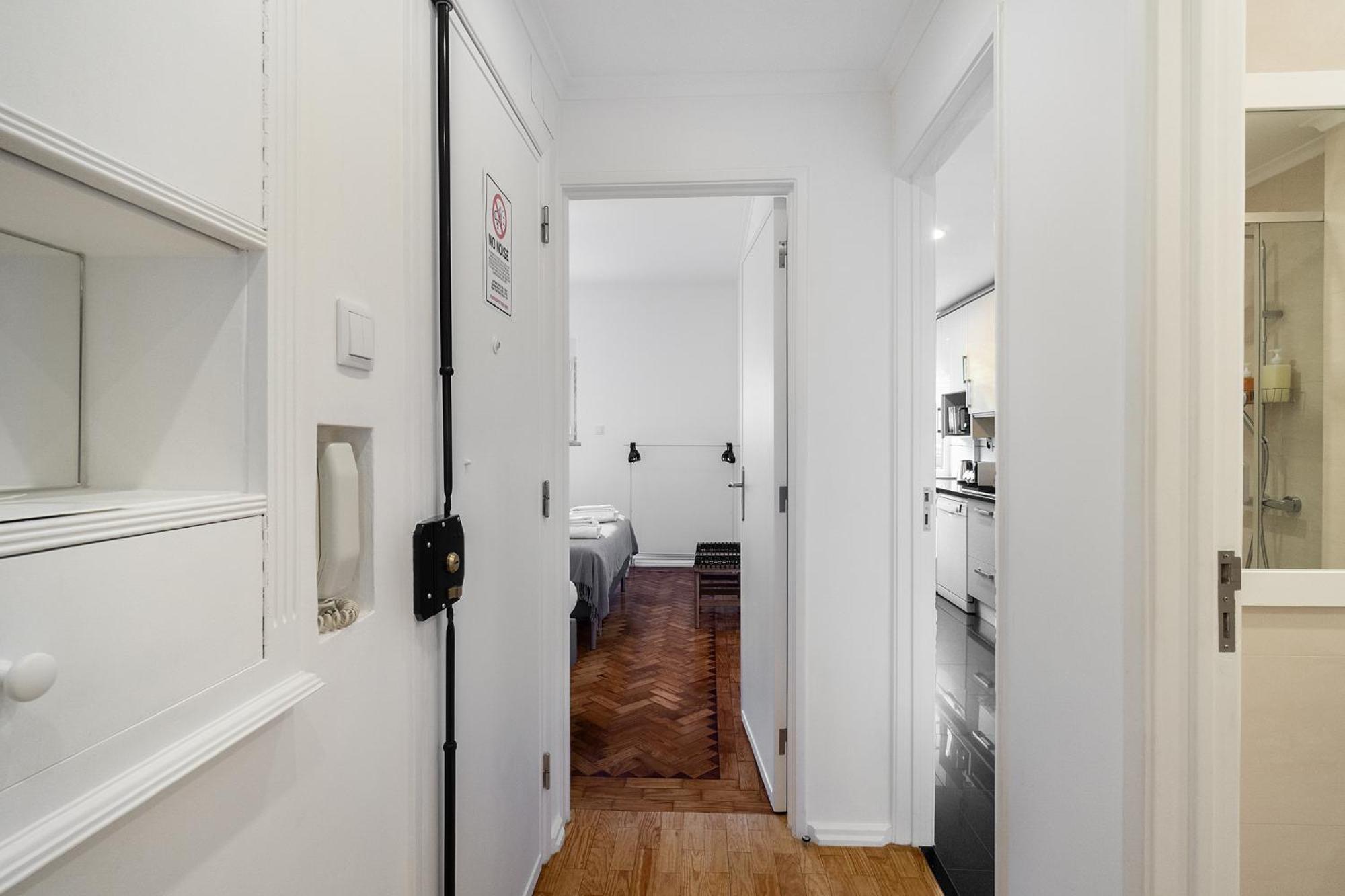 Whome Peaceful Alges Family Home Away From City Noise Exterior photo